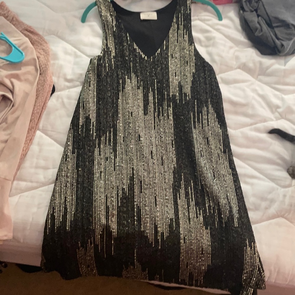 Black and gold shimmer shift dress